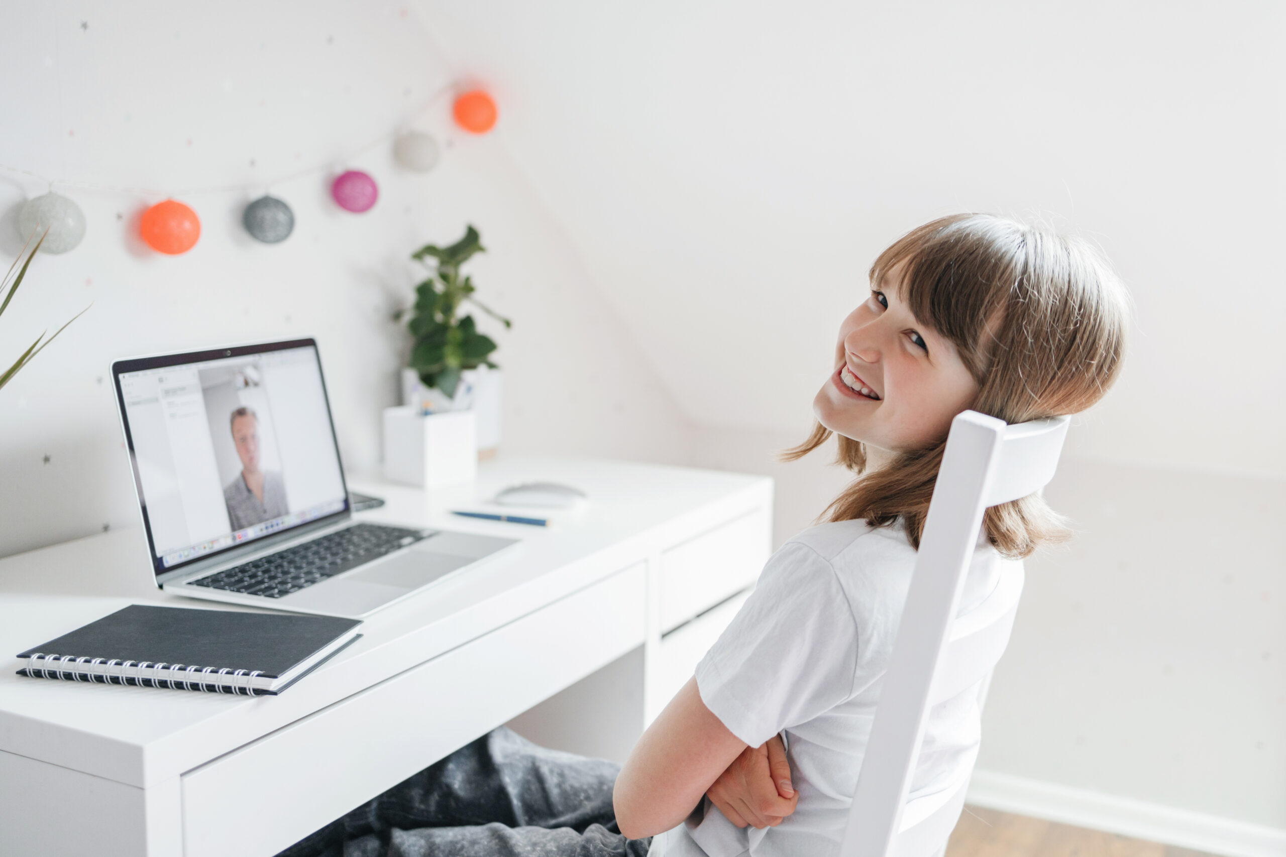 A counselling session taking place online